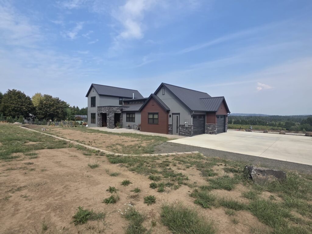 High-quality roofing work for a Salem, OR residential project