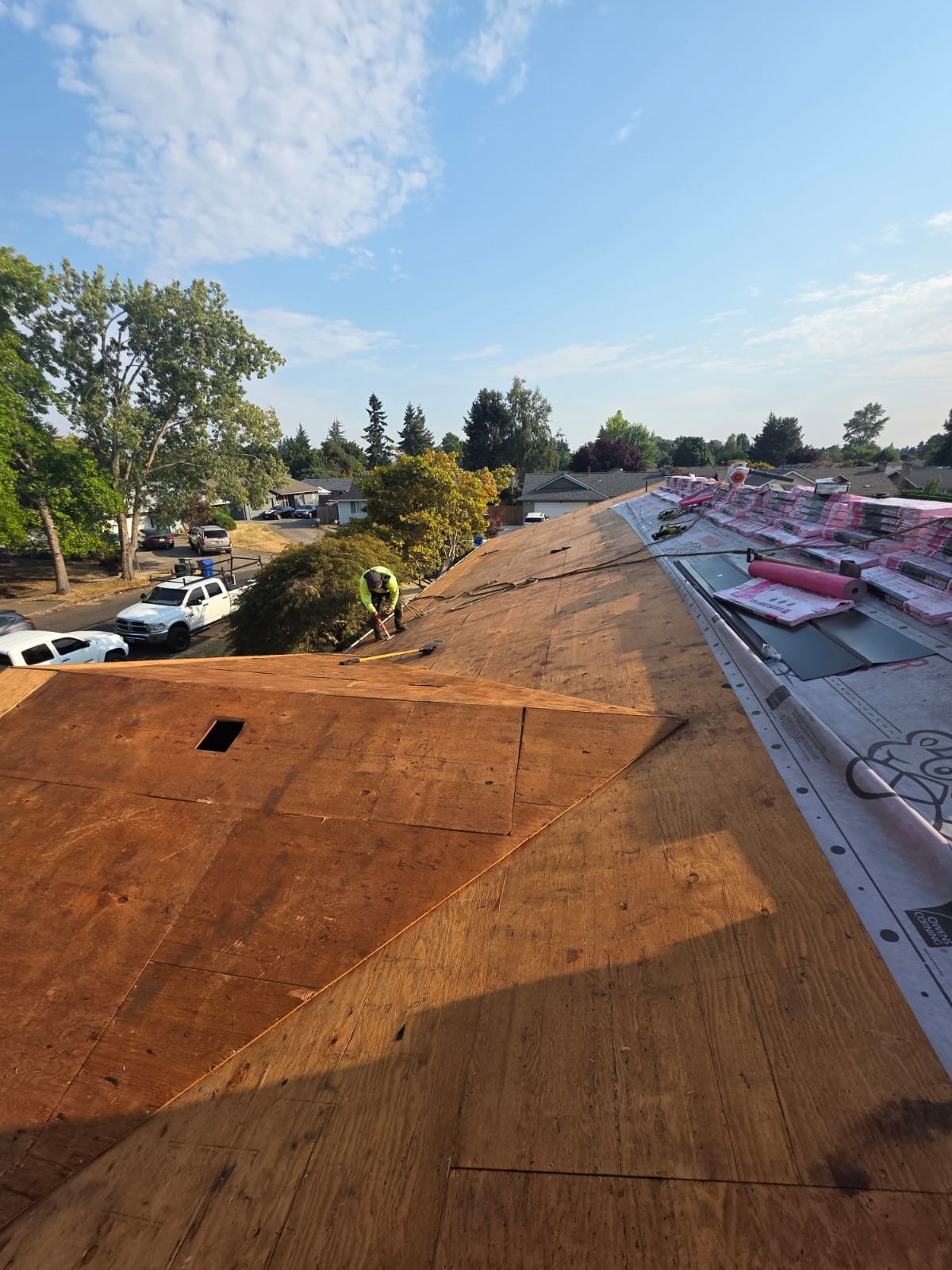 Emergency roof repair after wind damage in Salem, OR
